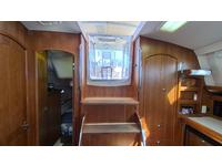 Hunter 426 Deck Saloon Click to launch Larger Image