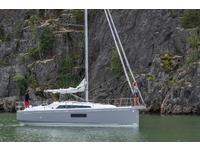 Beneteau Oceanis 30.1 Click to launch Larger Image