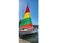 Catalina 25 Pop Top Click to launch Larger Image