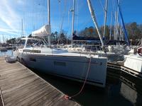 Beneteau 38.1 Oceanis Click to launch Larger Image