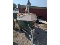Florida Bay Boat Company Peep Hen Click to launch Larger Image