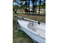 Helsen International Yacht Co International 21 swing keel -Trailer Sailer Click to launch Larger Image