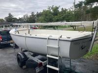 Helsen International Yacht Co Helsen International 21 swing keel Click to launch Larger Image