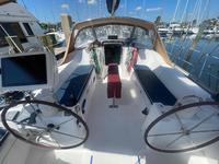 Beneteau Oceanis 473 Click to launch Larger Image