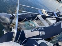 Hunter Passage 450 center cockpit Click to launch Larger Image