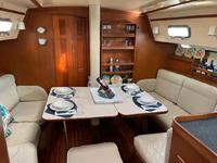 Island Packet IP 44 Click to launch Larger Image