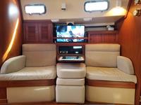 Island Packet IP 44 Click to launch Larger Image