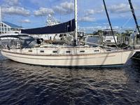 Island Packet IP 44 Click to launch Larger Image