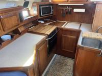 Hunter Passage 42 Click to launch Larger Image