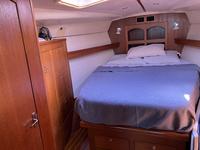 Hunter 460 Click to launch Larger Image