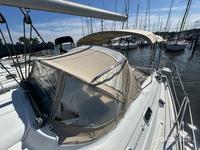 Beneteau Oceanis 381 Click to launch Larger Image