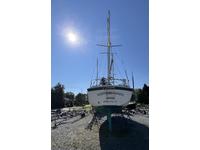 Pearson 424 Ketch Click to launch Larger Image