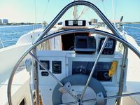 Hunter 336 Click to launch Larger Image