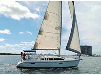 Hunter 336 Click to launch Larger Image