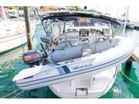 Hunter 410 Click to launch Larger Image