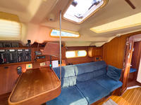 Hunter 410 Click to launch Larger Image