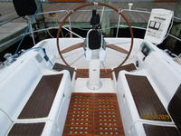 Beneteau 38s5 Click to launch Larger Image