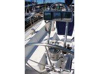 Catalina 320 Click to launch Larger Image