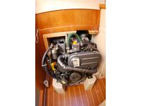 Catalina 320 Click to launch Larger Image