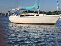 Catalina 30 sloop Click to launch Larger Image