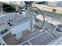 Jeanneau 43DS Click to launch Larger Image