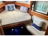 Jeanneau 43DS Click to launch Larger Image