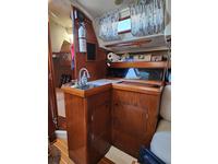 Hunter 28.5 Click to launch Larger Image