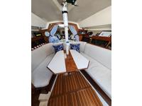 Hunter 28.5 Click to launch Larger Image