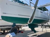Beneteau 31' w / Swing Keel Click to launch Larger Image