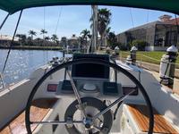 2012 Punta Gorda Charlotte Harbor Florida 31 Beneteau 31' w / Swing Keel