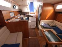 Catalina 310 Click to launch Larger Image