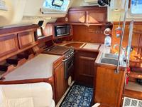 Hunter Passage 42 Click to launch Larger Image