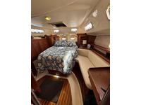 Hunter Passage 42 Click to launch Larger Image