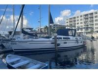 Hunter Passage 42 Click to launch Larger Image