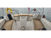 Beneteau Oceanis 43 Click to launch Larger Image