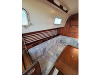 Hunter 30 Click to launch Larger Image