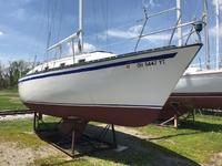 Hunter 30 Click to launch Larger Image