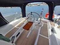 Beneteau 393 Oceanis Click to launch Larger Image