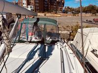 Beneteau 411 Click to launch Larger Image
