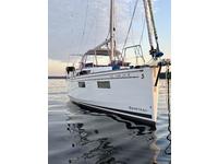 Beneteau Oceanis 35.1 Click to launch Larger Image