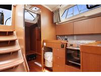 Beneteau oceanis 41.1 Click to launch Larger Image