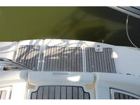 Beneteau 411 Click to launch Larger Image