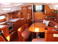 Beneteau 411 Click to launch Larger Image