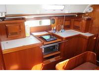 Beneteau 411 Click to launch Larger Image