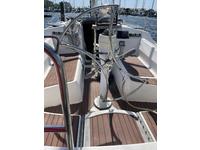 Hunter Legend 35.5 Click to launch Larger Image