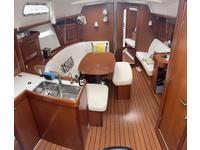 Beneteau 393-SALE PENDING Click to launch Larger Image