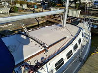 Laguna Yachts Laguna 30 Click to launch Larger Image