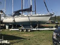 1990 North Flathead Yacht Club Montana 35.5 Hunter Legend 35.5