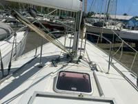 Beneteau Oceanis 440 Click to launch Larger Image