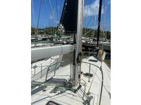 Beneteau Oceanis 440 Click to launch Larger Image